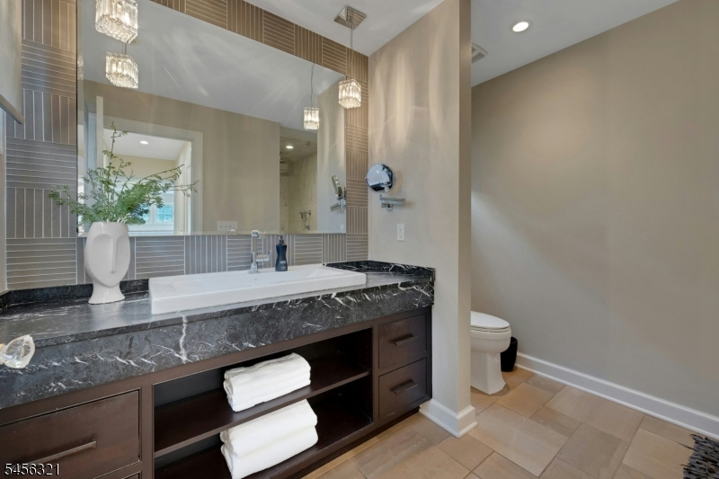 12 Hillside Ave Property Photo 23