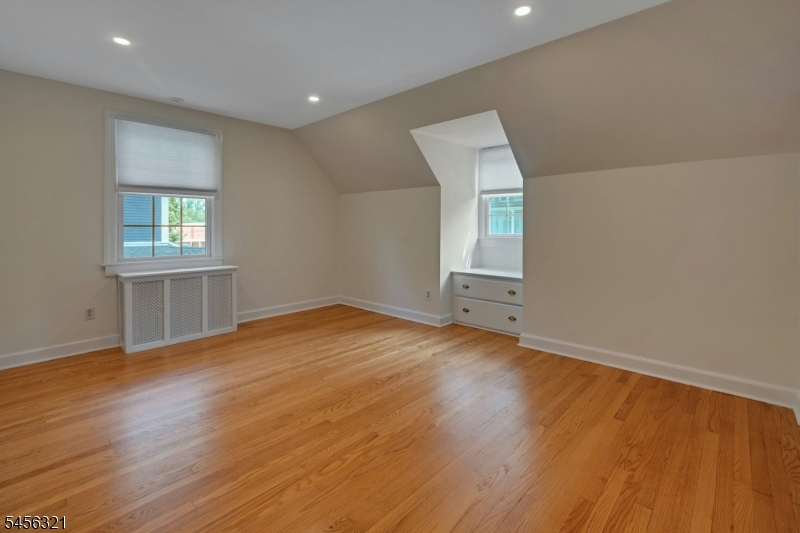 12 Hillside Ave Property Photo 27