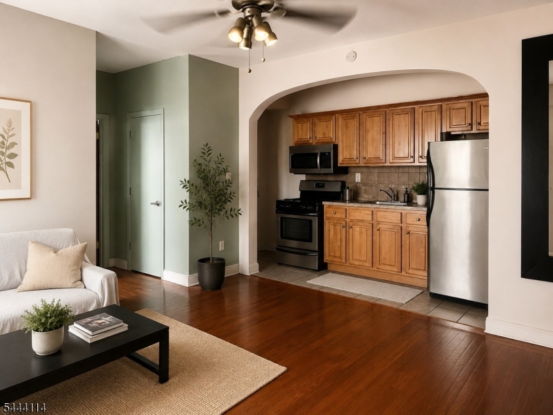 5 Pomona Ave 4a Property Photo 1