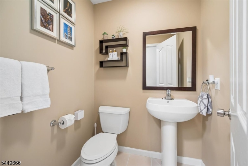 52 Henry Ct Property Photo 12