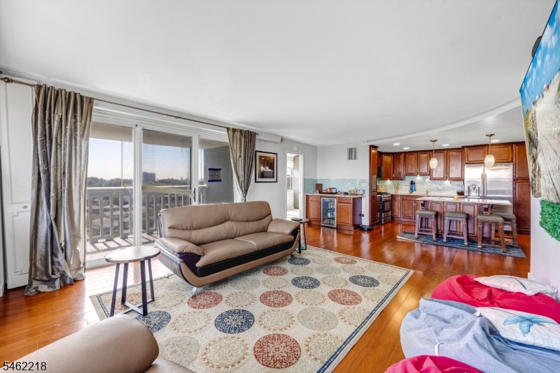 555 North Ave 11e Property Photo 6