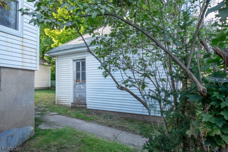 22 Vail Place Property Photo 6