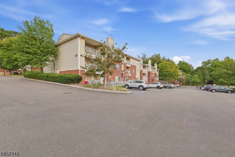 1301 Schindler Ln 1301