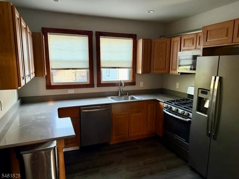 1275 Grandview Ave Property Photo 5
