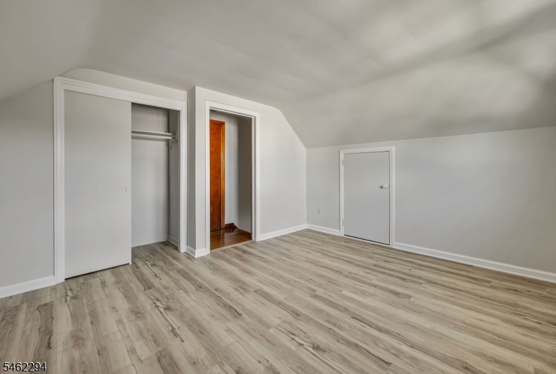 122 Westview Ave Property Photo 5