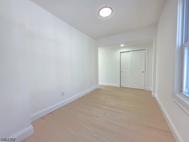 112 Arthur St Property Photo 7