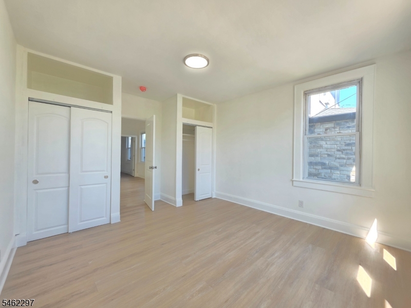 112 Arthur St Property Photo 14