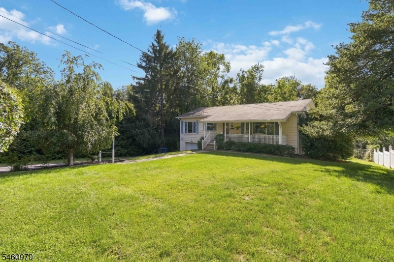 16 Prospect Pl Property Photo 4
