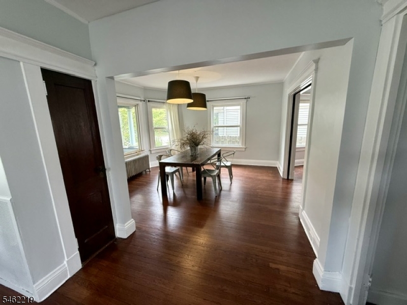 17 Oxford St Property Photo 3