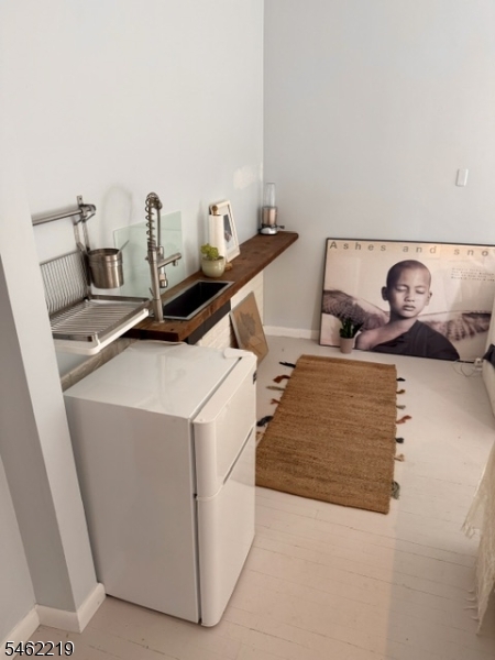 17 Oxford St Property Photo 10