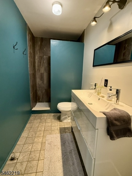 17 Oxford St Property Photo 11
