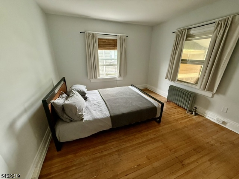 17 Oxford St Property Photo 13