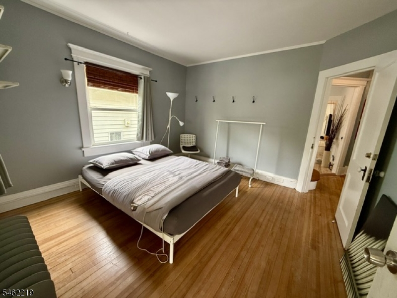 17 Oxford St Property Photo 17