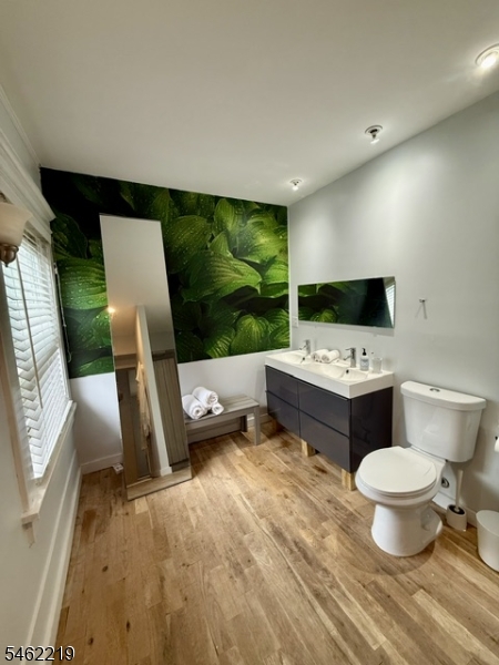 17 Oxford St Property Photo 27