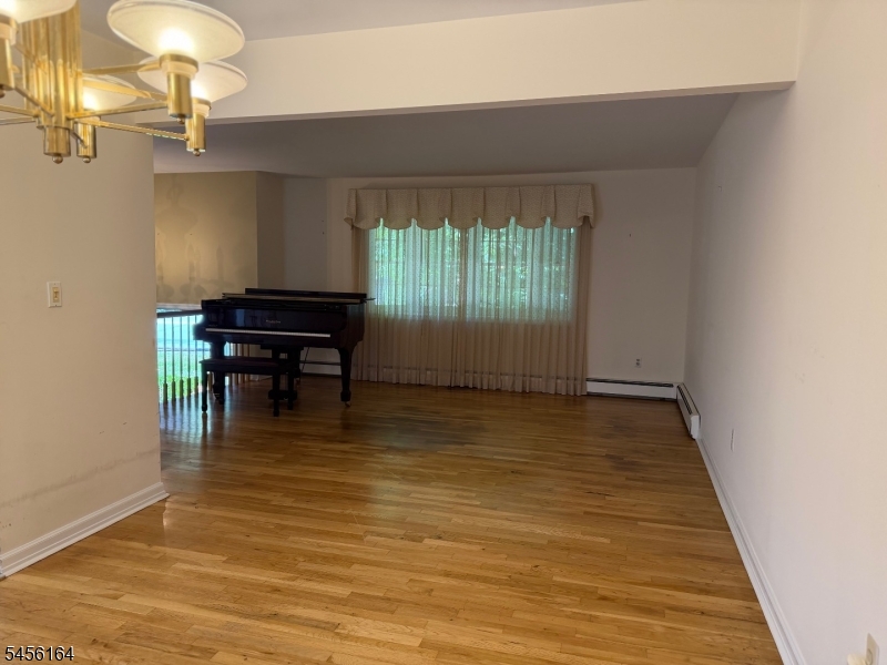 407 Lafayette Ave Property Photo 39
