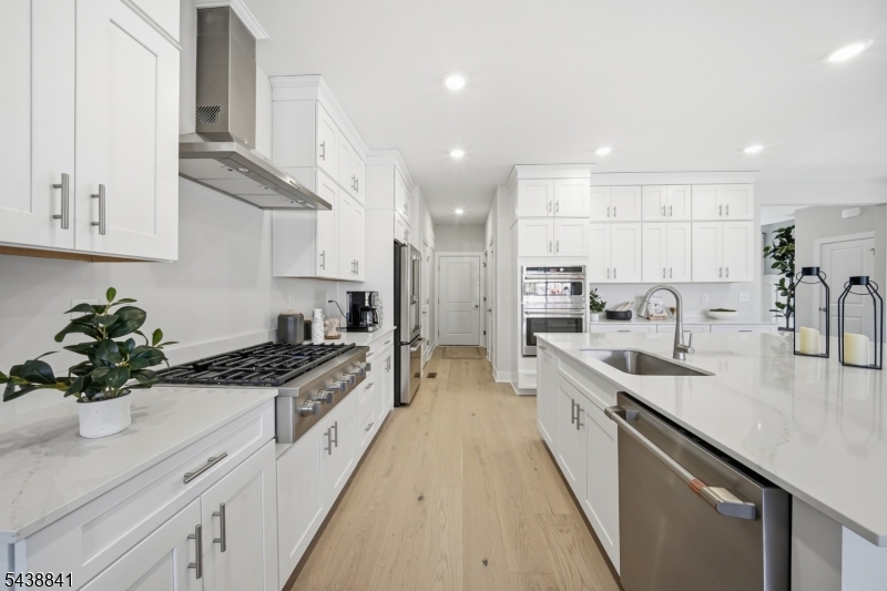 4 Pimlico Pl Property Photo 4