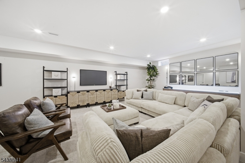 4 Pimlico Pl Property Photo 32