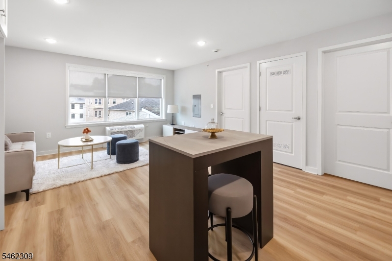 449 Washington St Property Photo 3