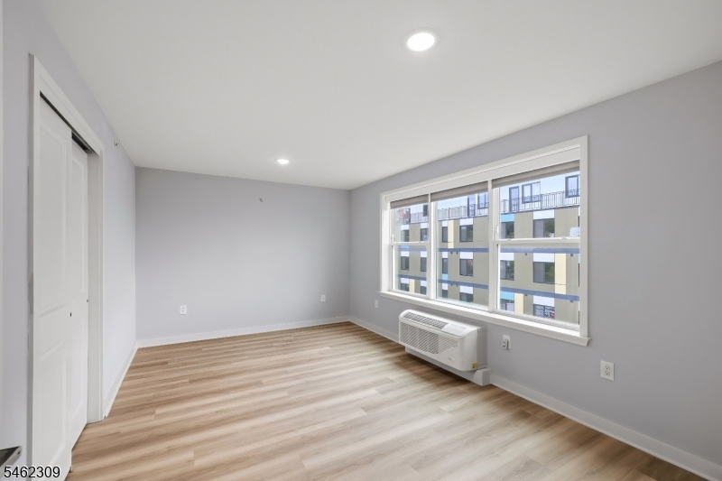 449 Washington St Property Photo 17