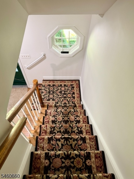 463 Laurel Ln Property Photo 35