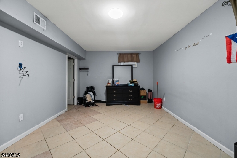 39 Richmond Ave Property Photo 28