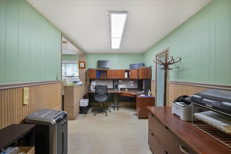 113 Harrison Ave Property Photo 10