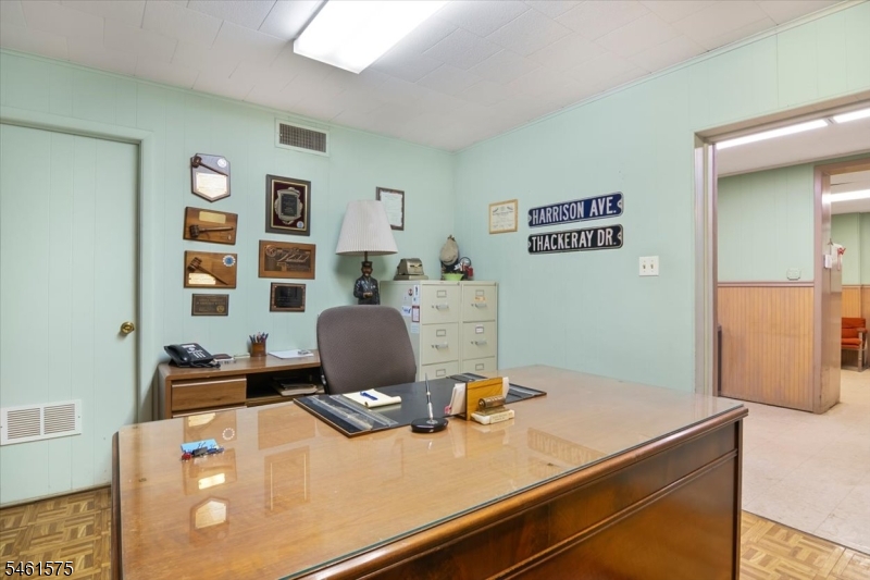 113 Harrison Ave Property Photo 13