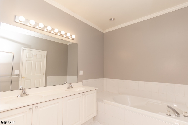 43 Tannery Hill Dr Property Photo 9