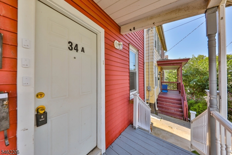 34 Bennett St 36b Property Photo 2