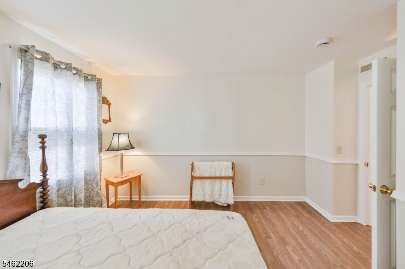 34 Bennett St 36b Property Photo 7