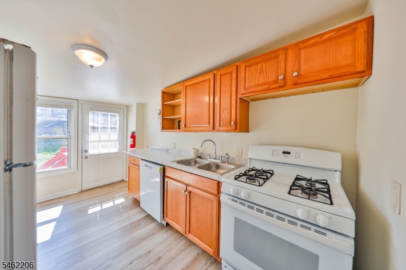 34 Bennett St 36b Property Photo 8