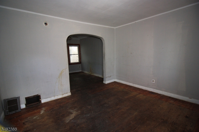 755 S Main St Property Photo 3