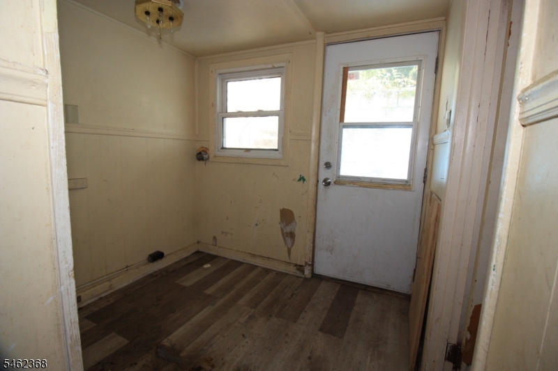 755 S Main St Property Photo 7