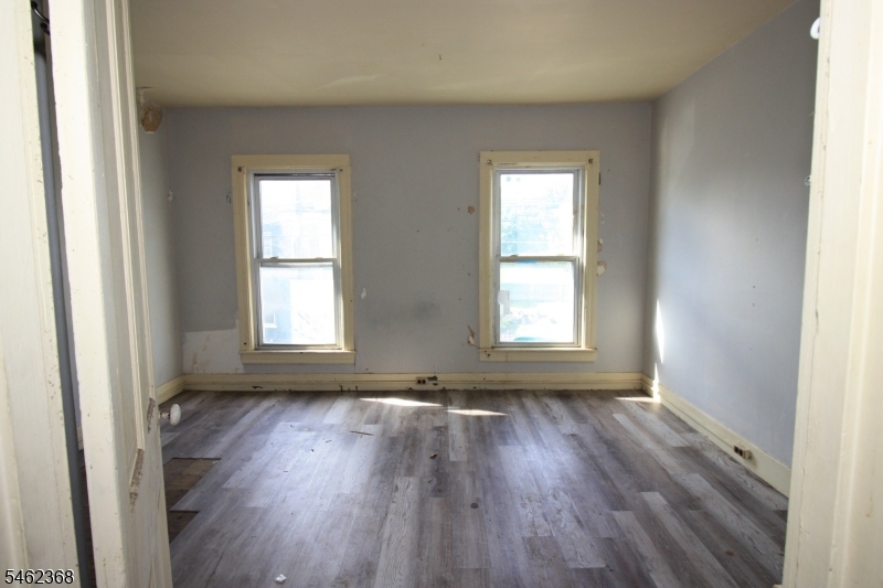 755 S Main St Property Photo 9