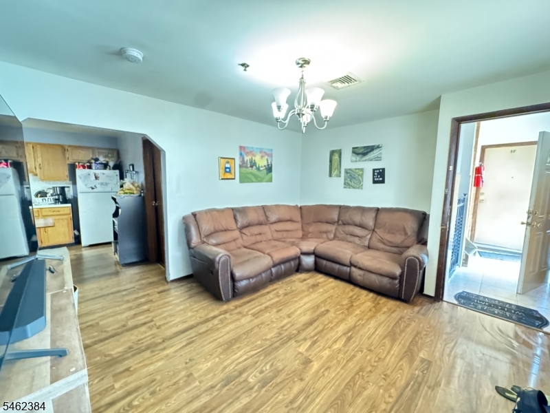 109 Fleming Ave Property Photo 6