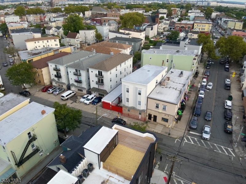 109 Fleming Ave Property Photo 14