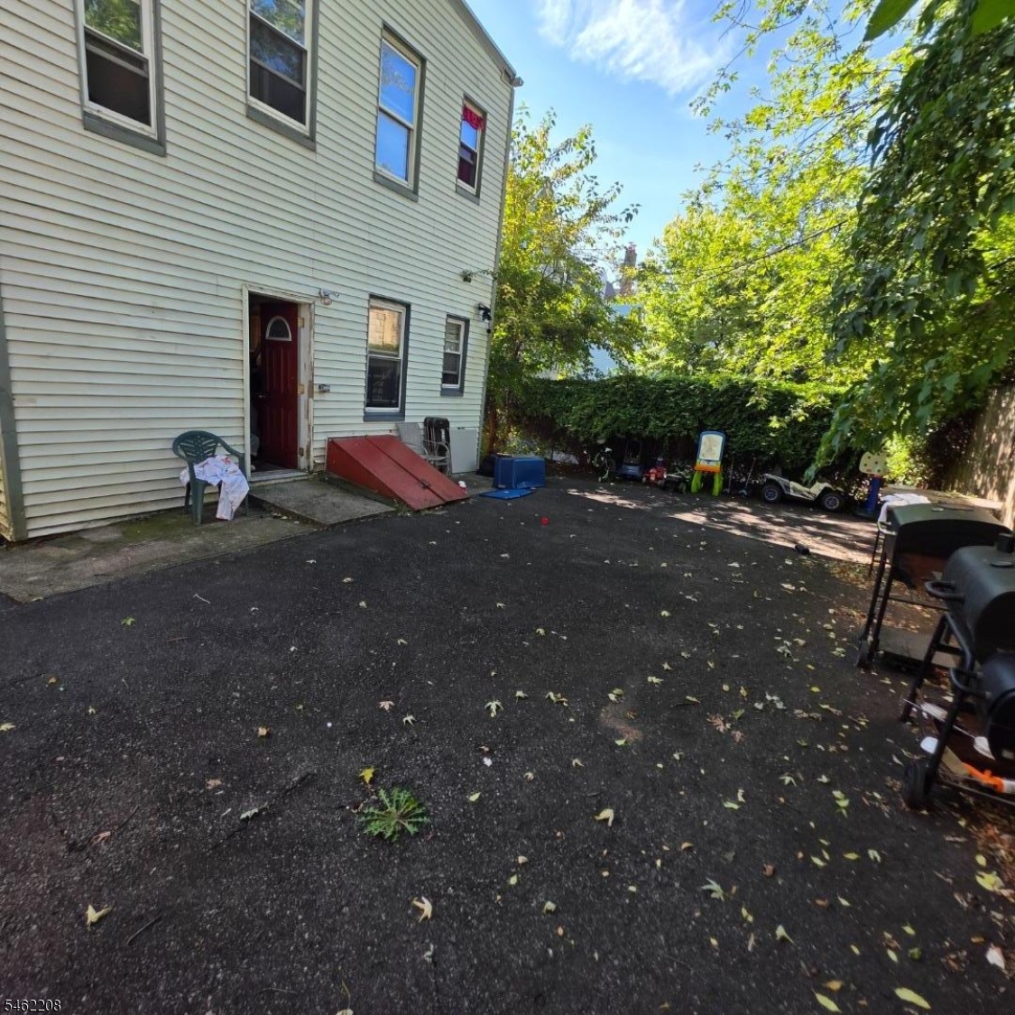 45 Columbia Ave Property Photo 10