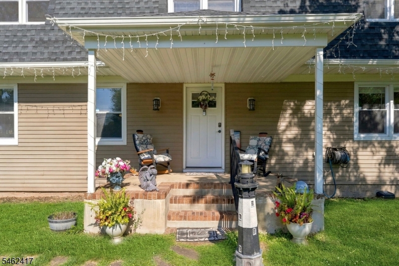 225 Hockenbury Rd Property Photo 4