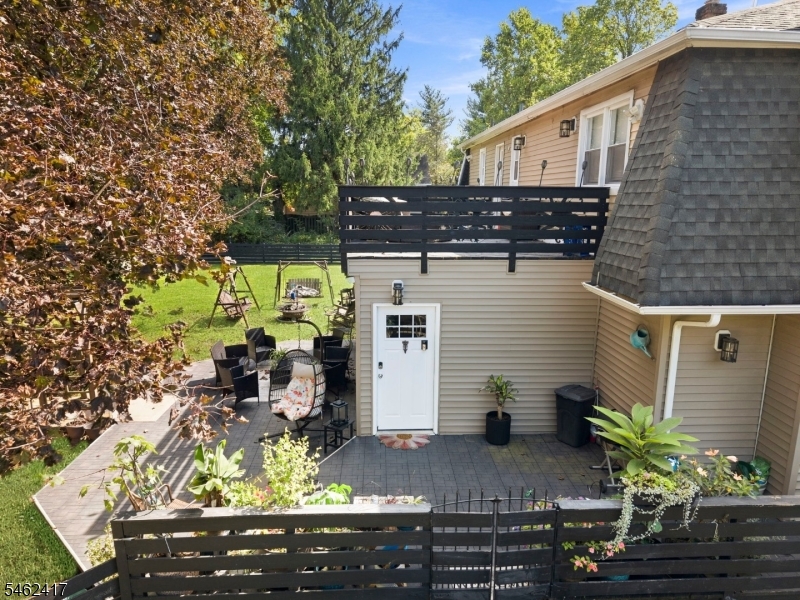 225 Hockenbury Rd Property Photo 6