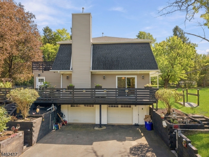 225 Hockenbury Rd Property Photo 14