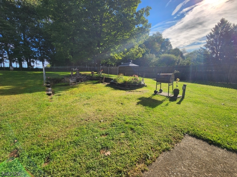 10 Parkview Dr Property Photo 29
