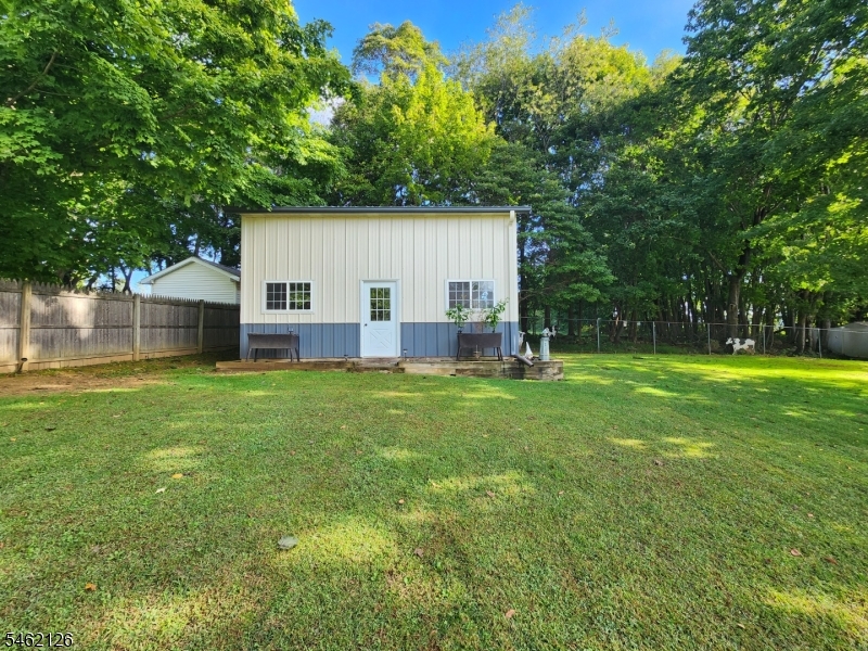 10 Parkview Dr Property Photo 30
