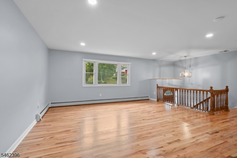 39 William Dr Property Photo 5