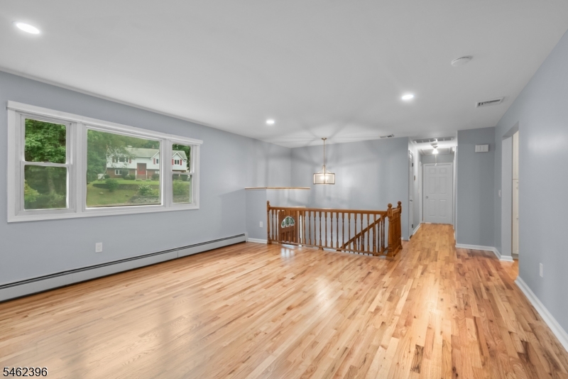 39 William Dr Property Photo 6