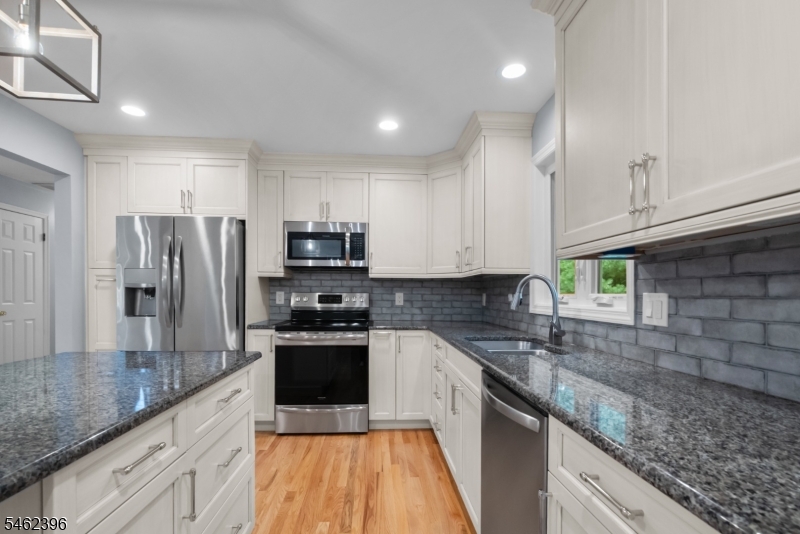 39 William Dr Property Photo 10