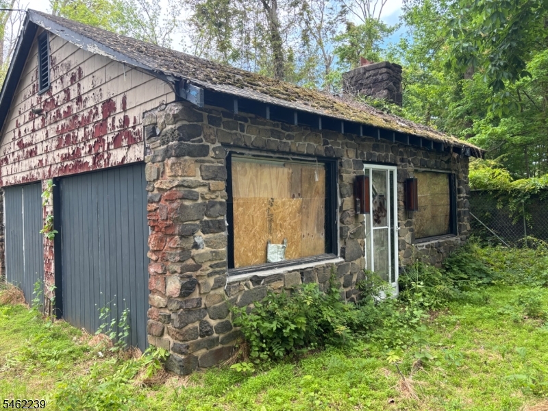 763 Montgomery Rd Property Photo 16