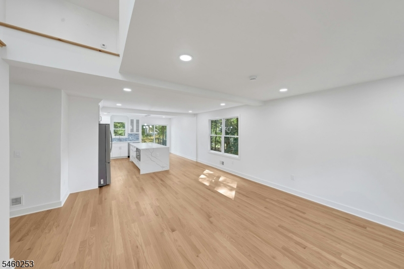 39 Woodcrest Rd Property Photo 10