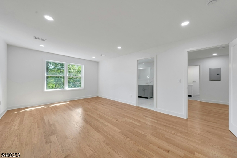 39 Woodcrest Rd Property Photo 25