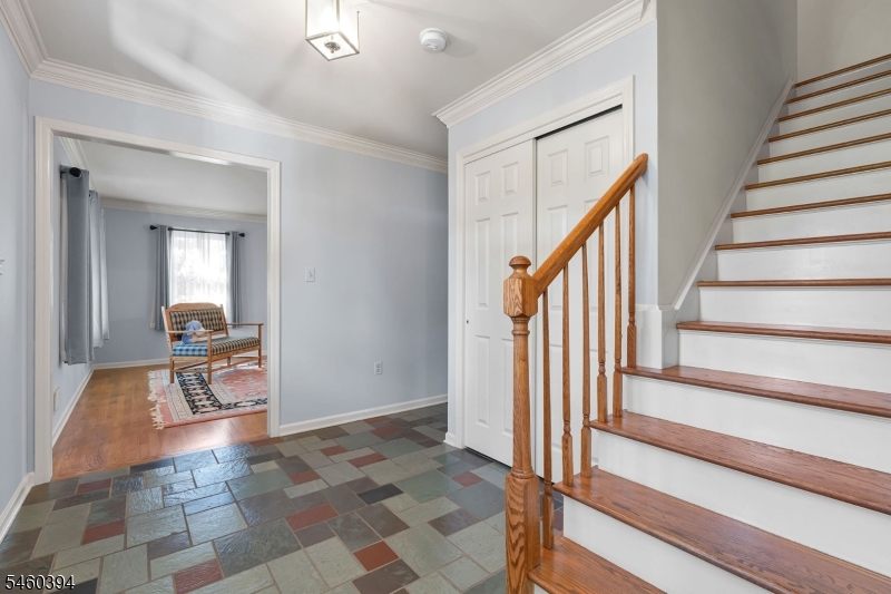111 Carriage Hill Way Property Photo 6