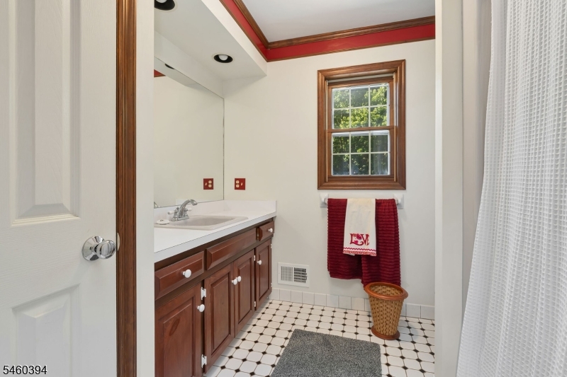 111 Carriage Hill Way Property Photo 24